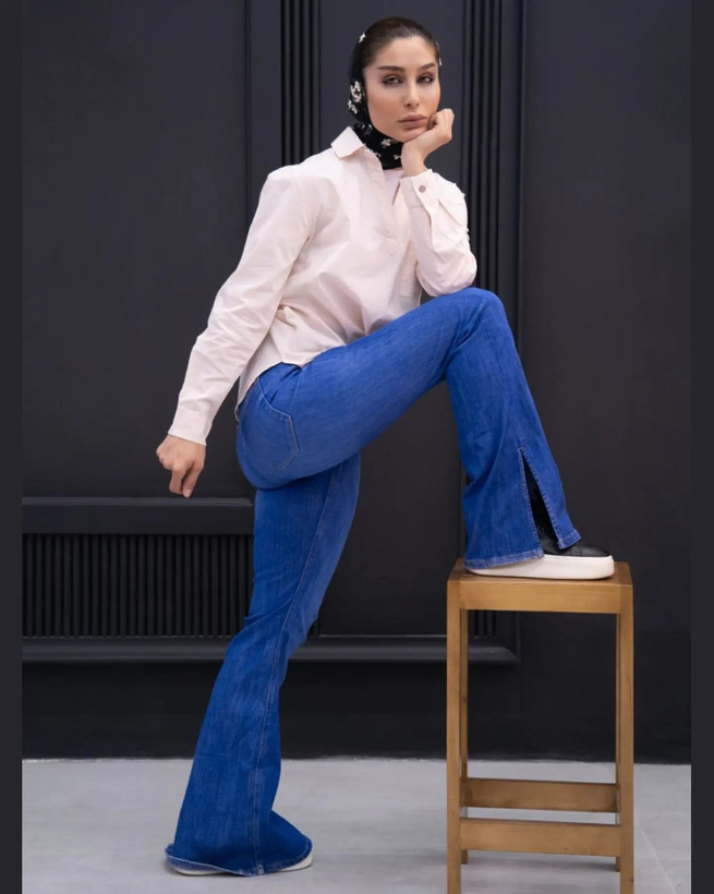 شلوار جین زنانه مدل بوتکات دمپا چاکدار آبی